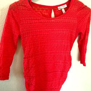 Jessica Simpson lace maternity top